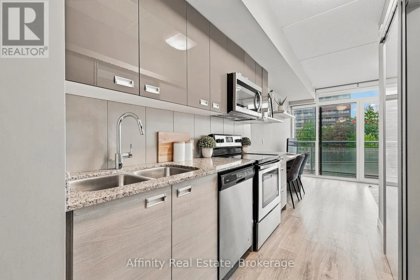 615 - 250 ALBERT STREET