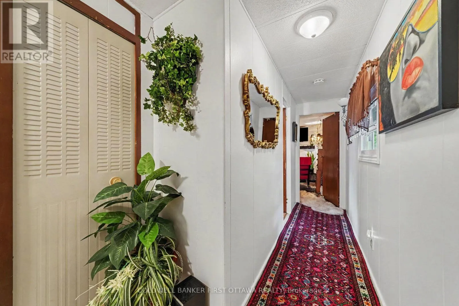 9 SADDLE AVENUE