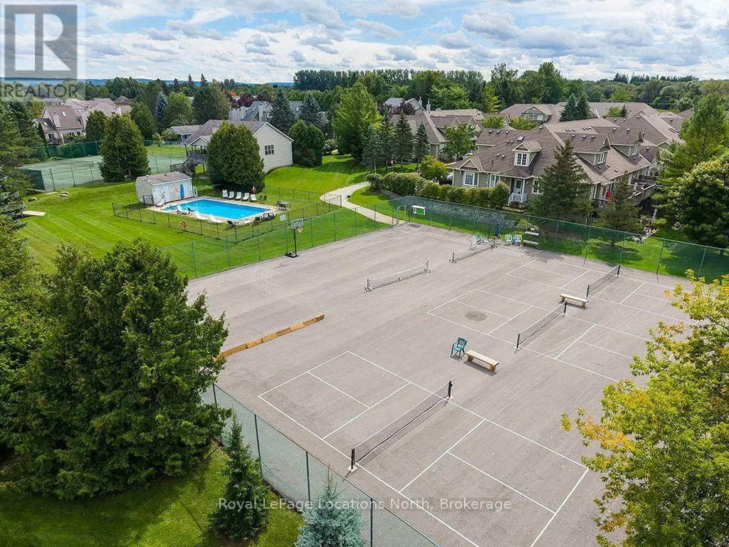 44 - 127 ALFRED STREET W #44