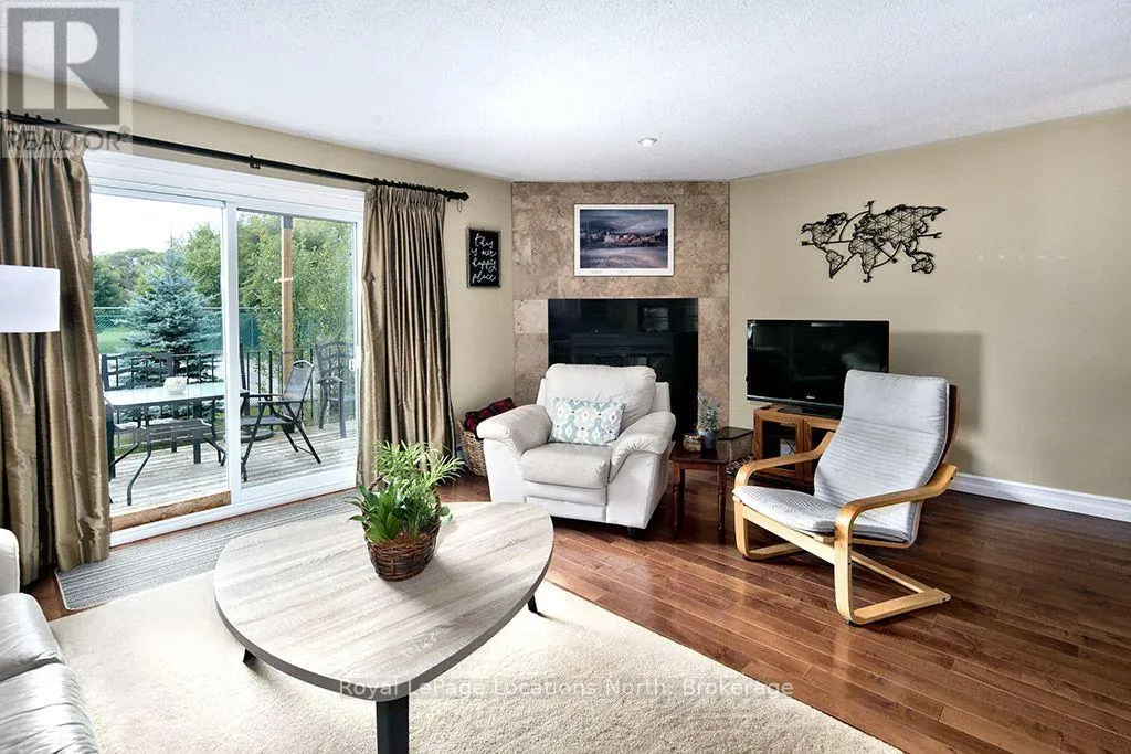 44 - 127 ALFRED STREET W #44