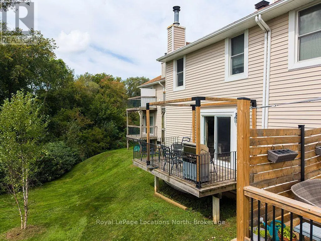 44 - 127 ALFRED STREET W #44