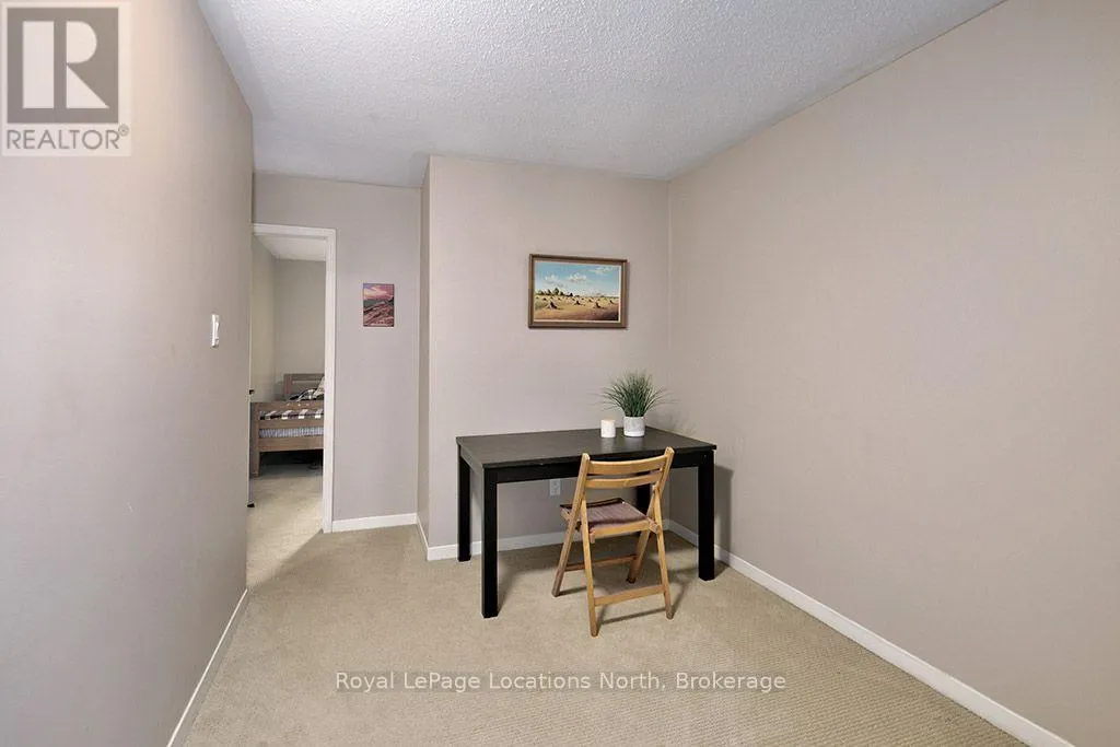44 - 127 ALFRED STREET W #44