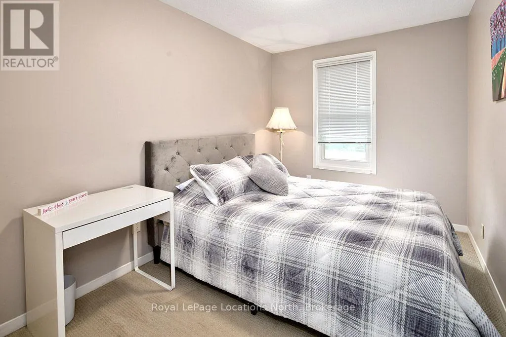 44 - 127 ALFRED STREET W #44