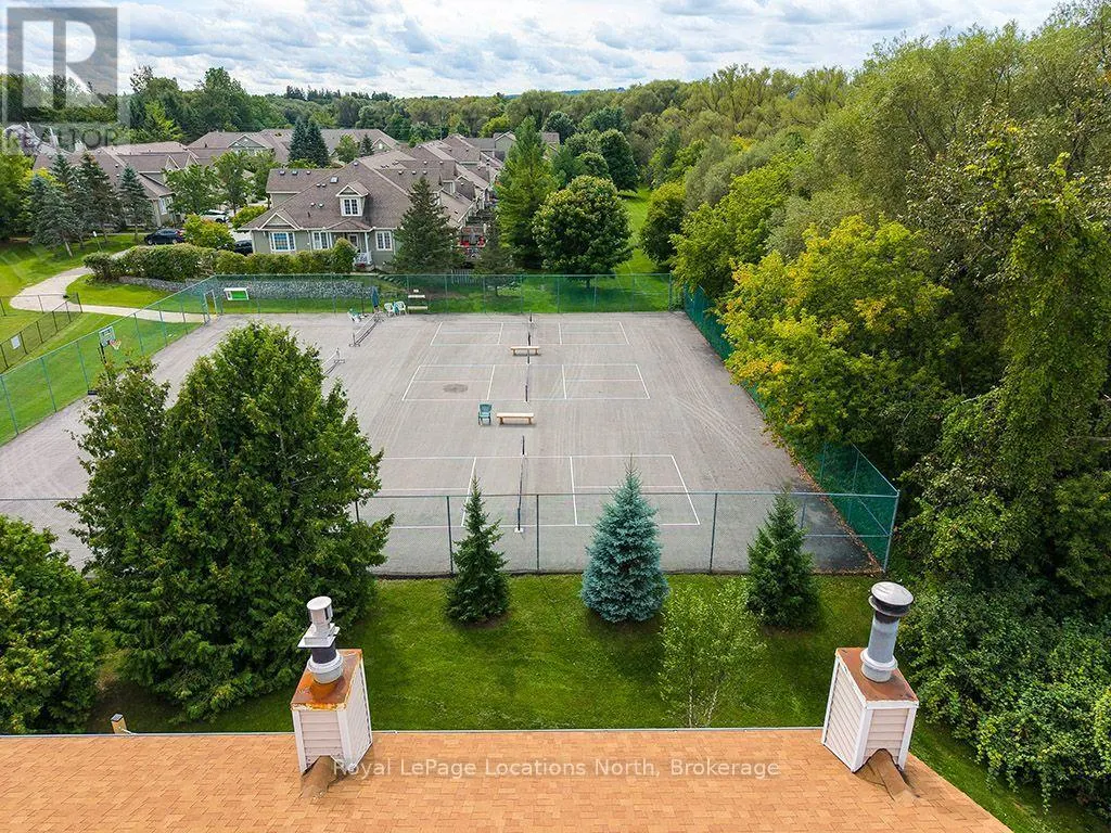 44 - 127 ALFRED STREET W #44