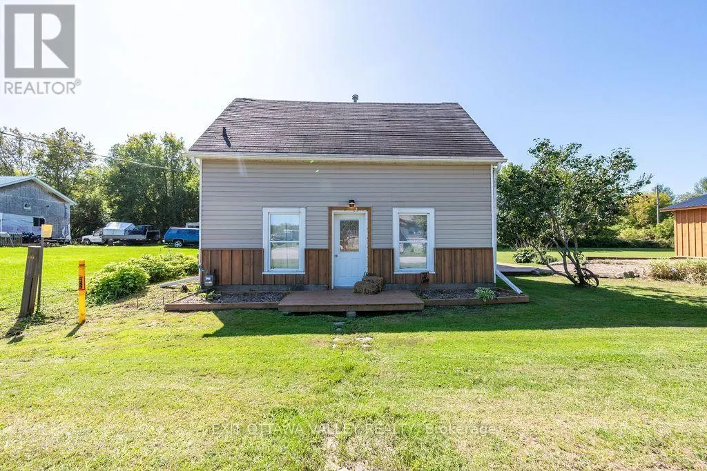 733 CALVIN ROAD