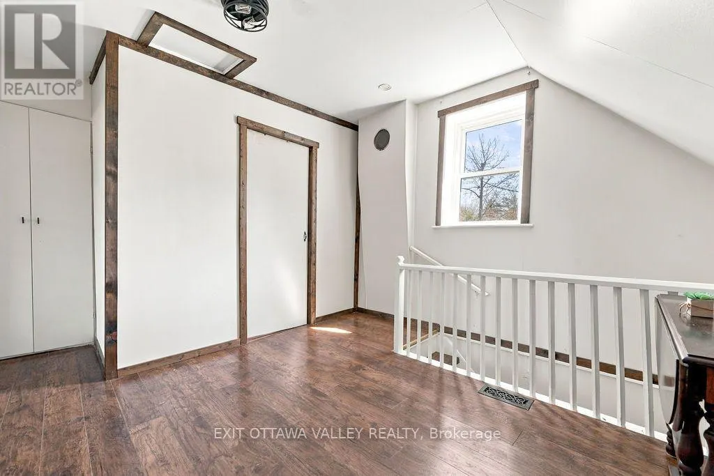 733 CALVIN ROAD
