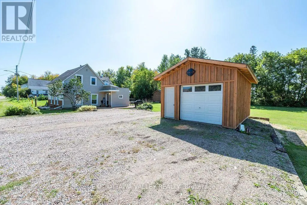 733 CALVIN ROAD