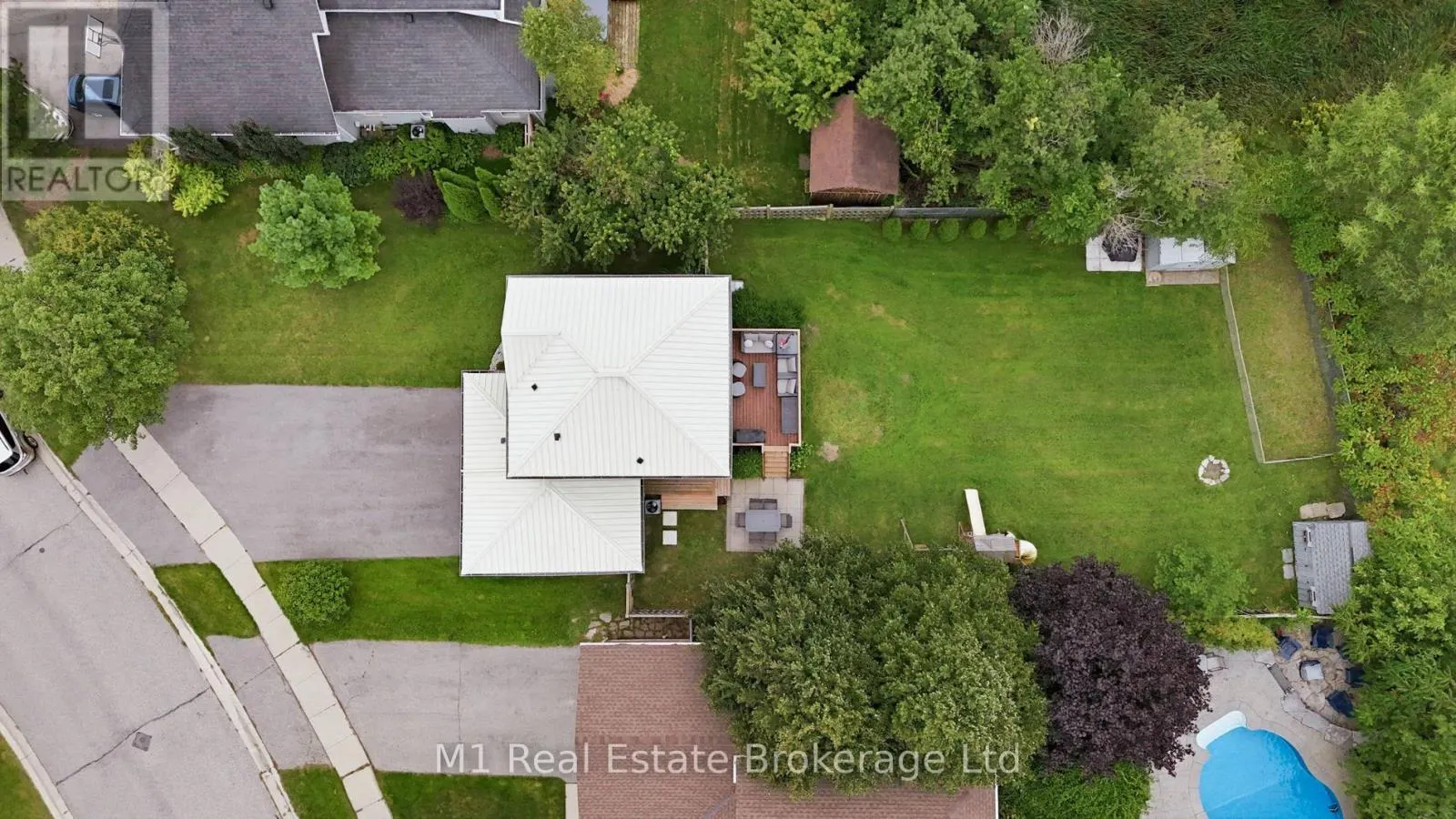 308 DANIEL CRESCENT
