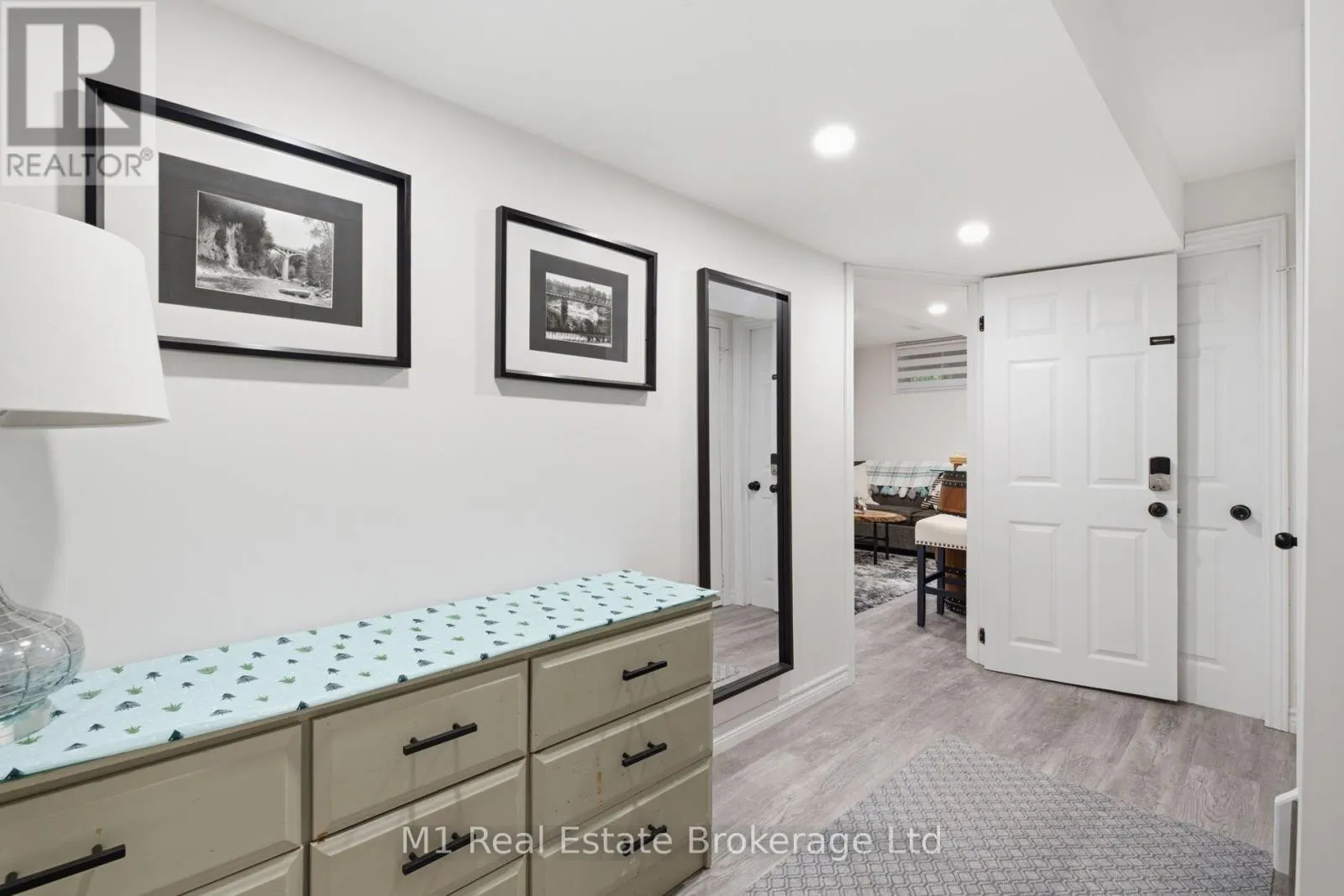 308 DANIEL CRESCENT