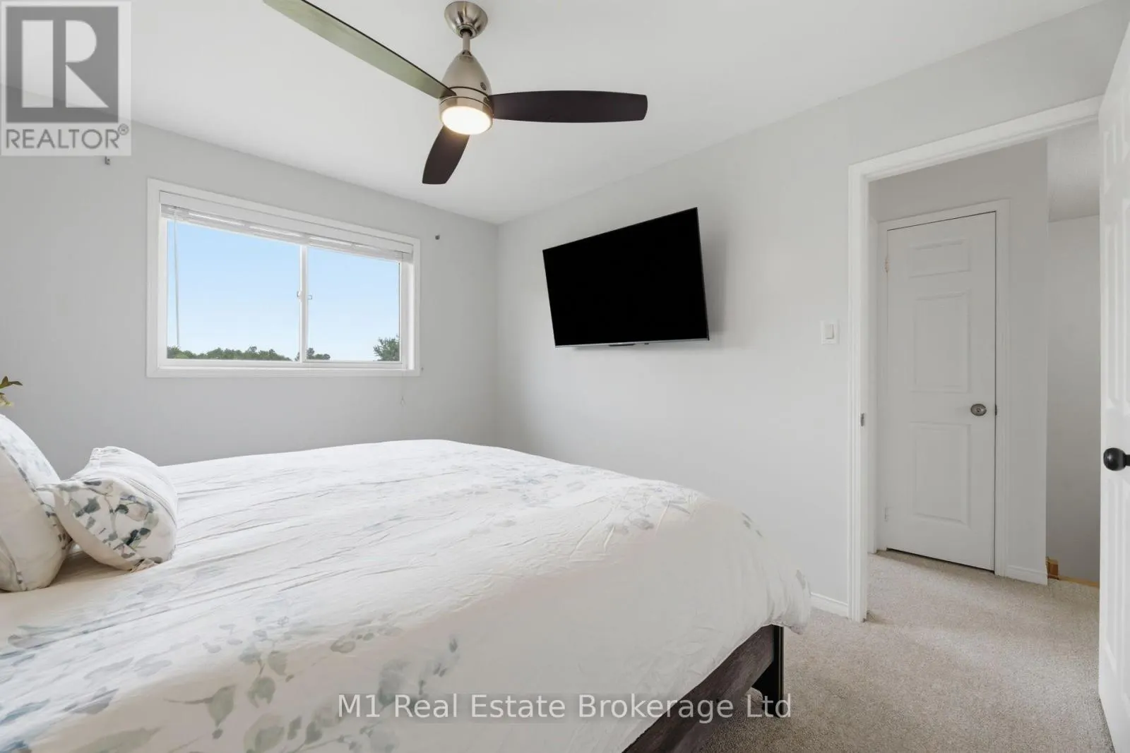 308 DANIEL CRESCENT