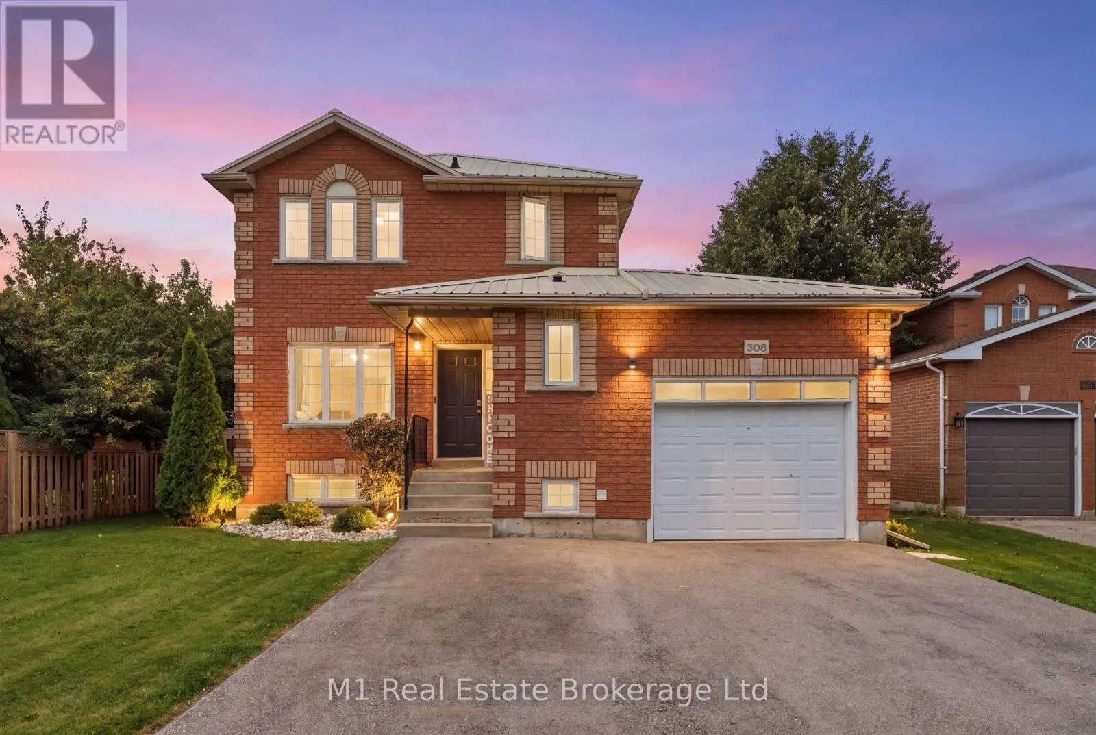 308 DANIEL CRESCENT