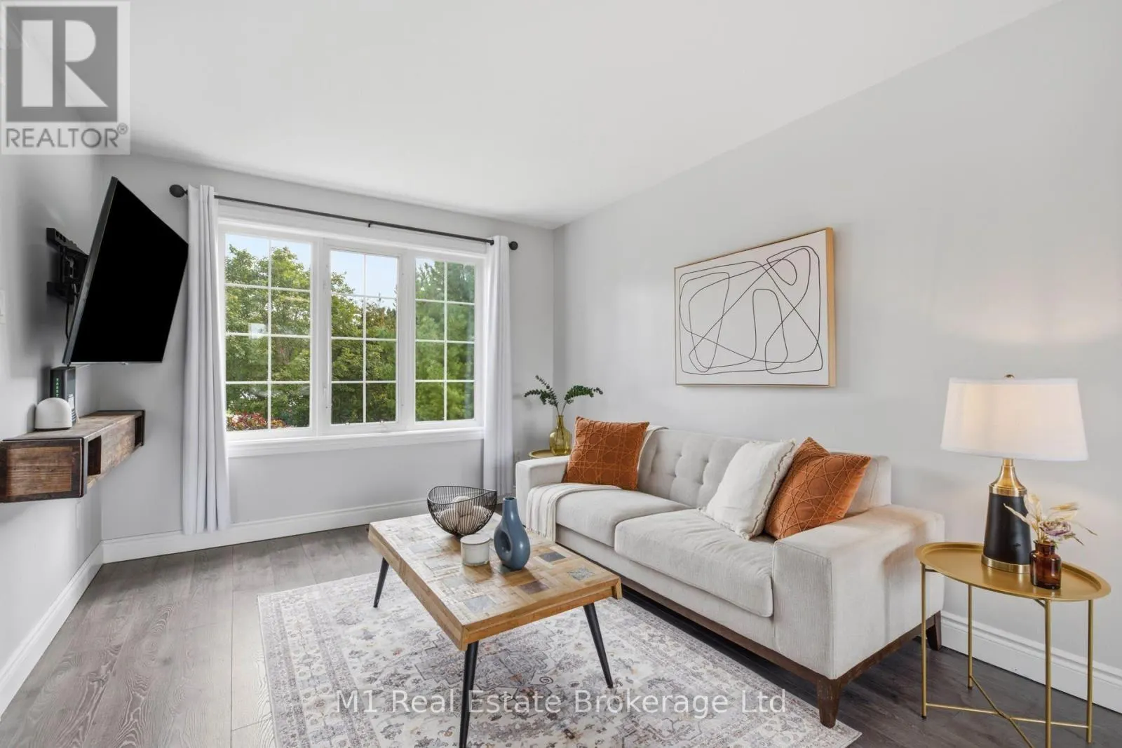308 DANIEL CRESCENT