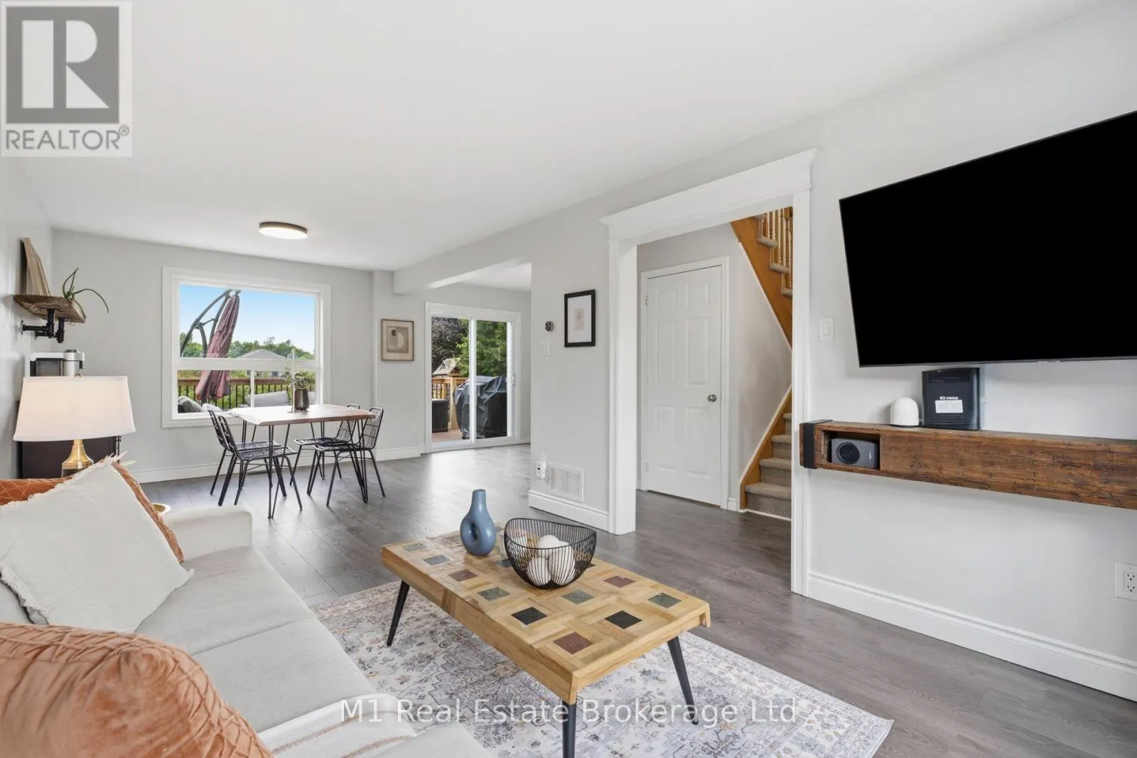 308 DANIEL CRESCENT