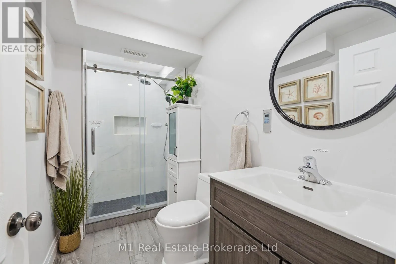308 DANIEL CRESCENT