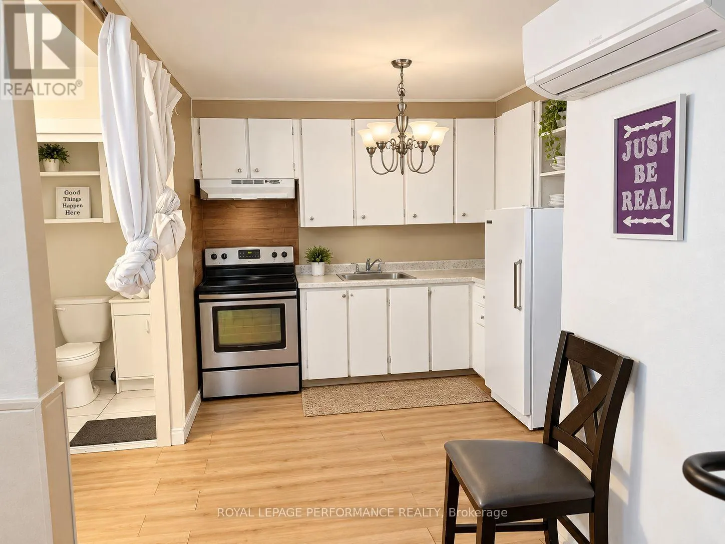 271-267 TWELFTH STREET W