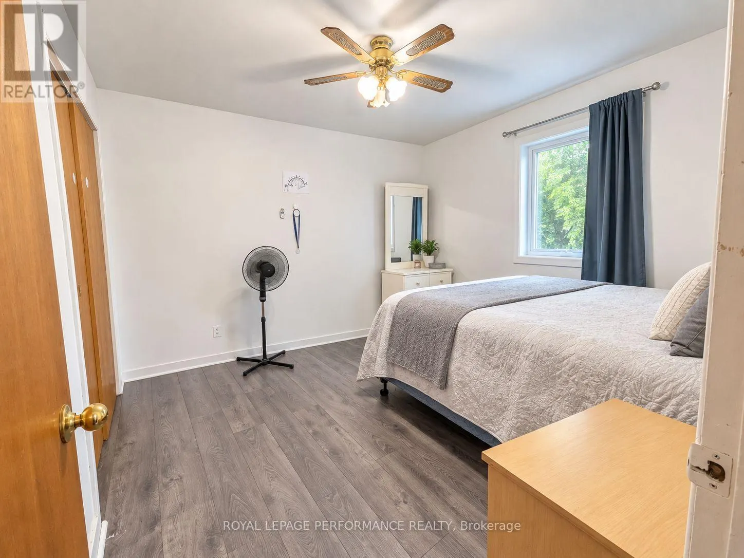 271-267 TWELFTH STREET W