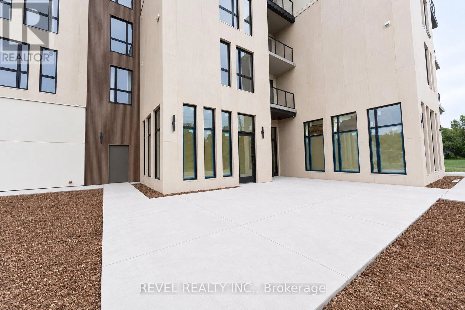 A - 4390 HILLVIEW DRIVE