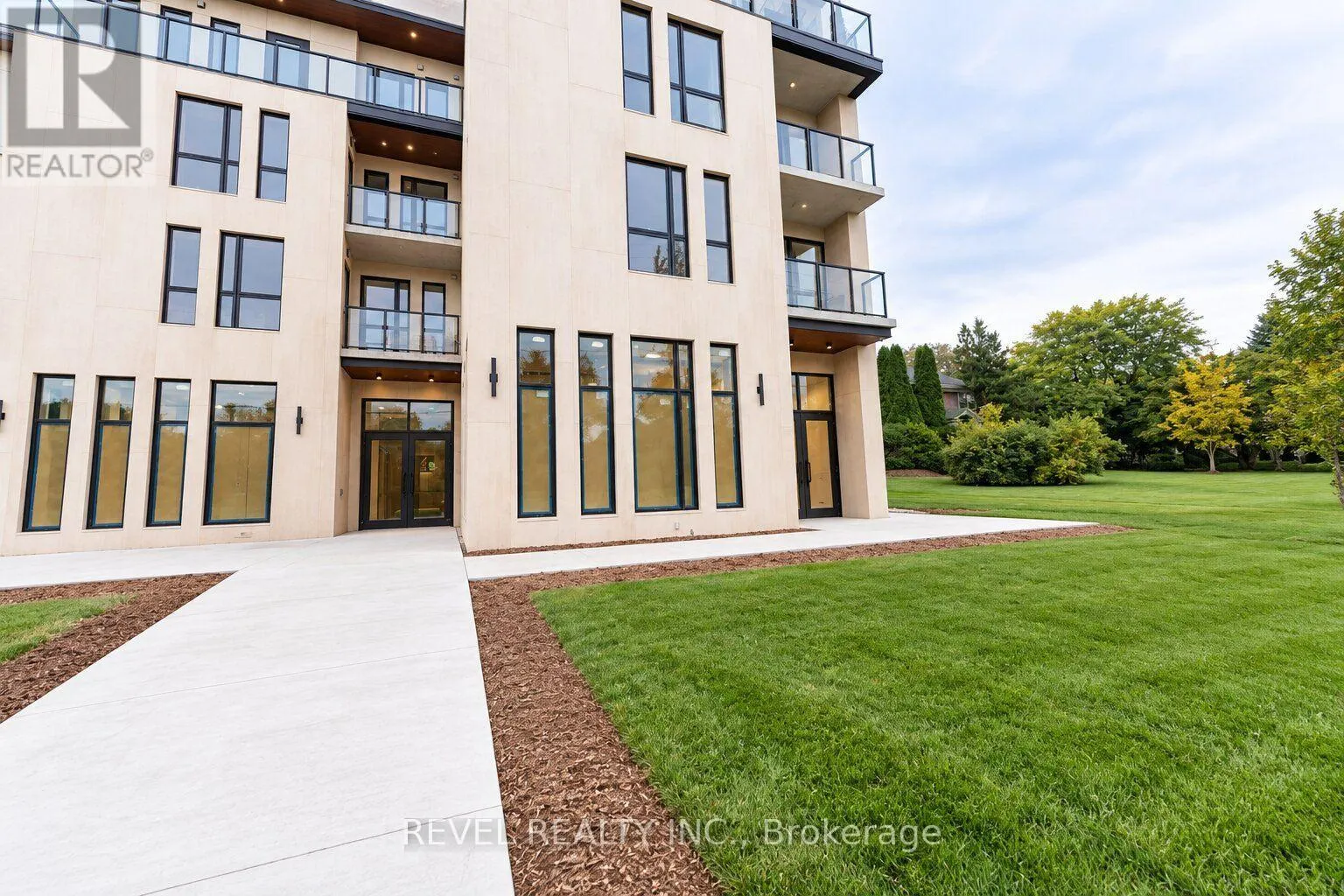 A - 4390 HILLVIEW DRIVE