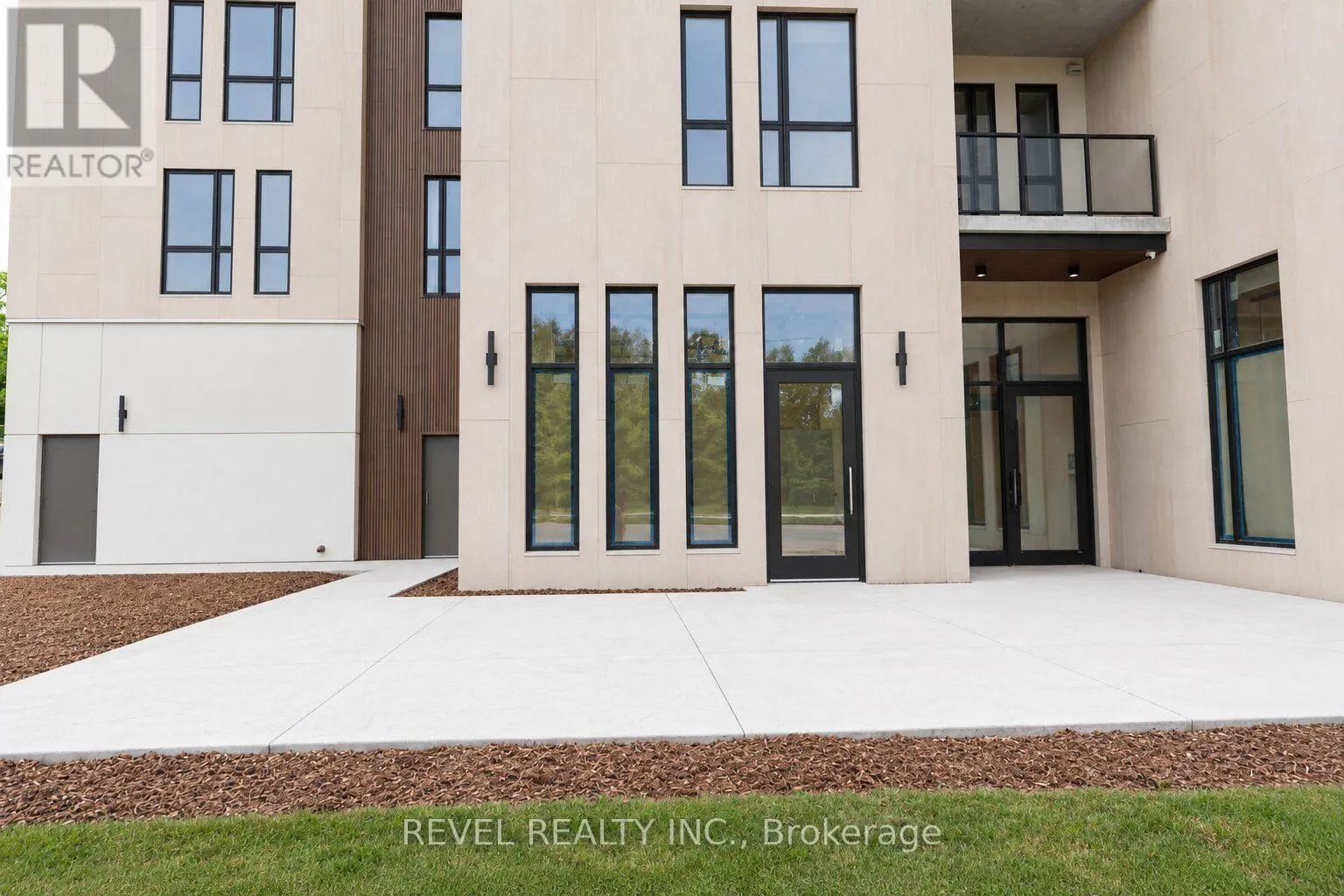 A - 4390 HILLVIEW DRIVE