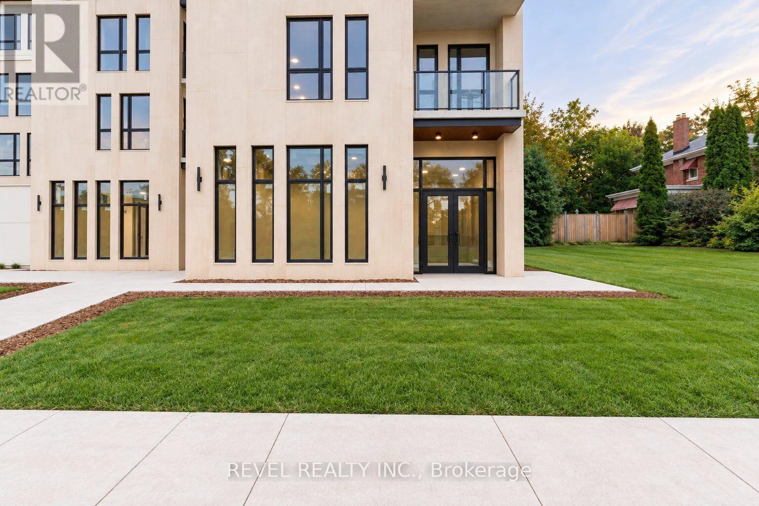 A - 4390 HILLVIEW DRIVE
