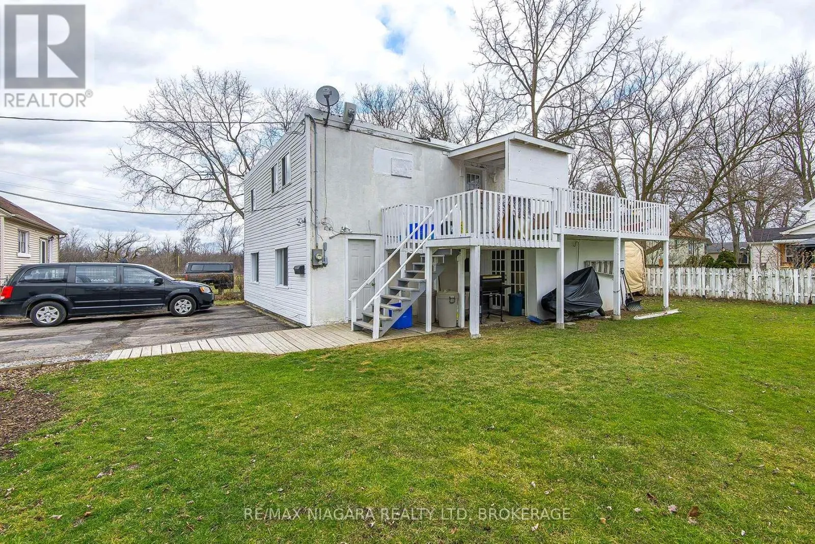 255 MELLANBY AVENUE