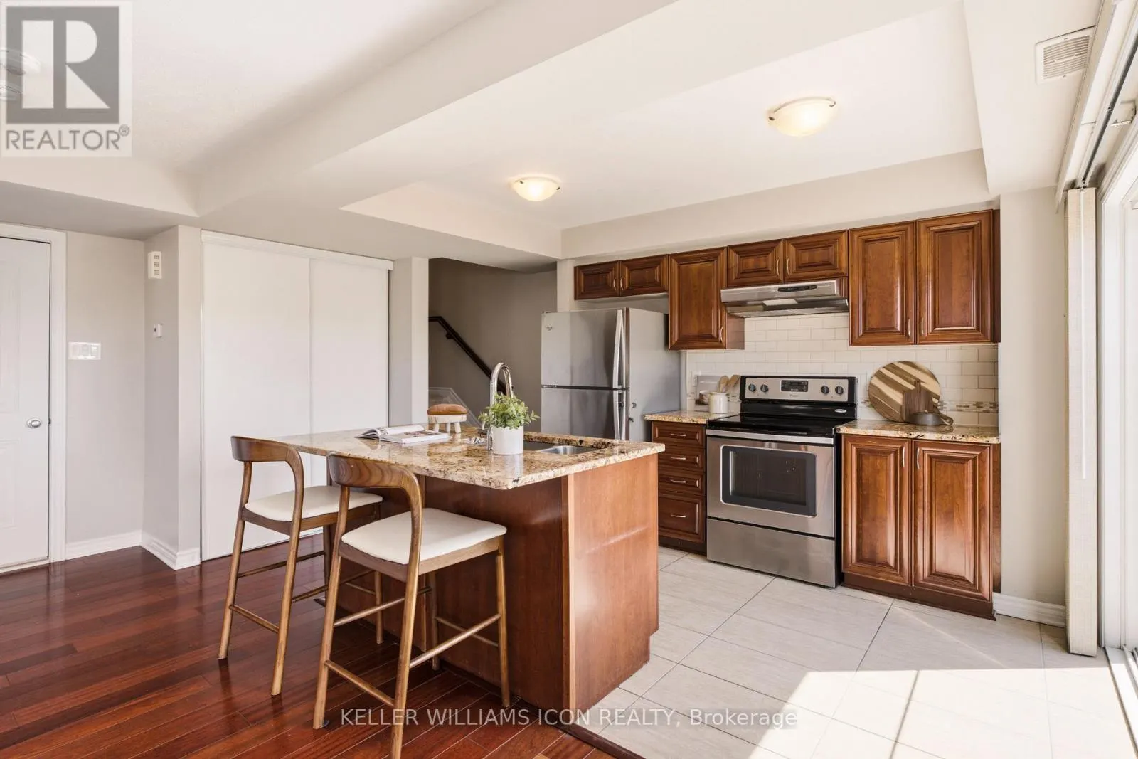 528 CLEARBROOK DRIVE