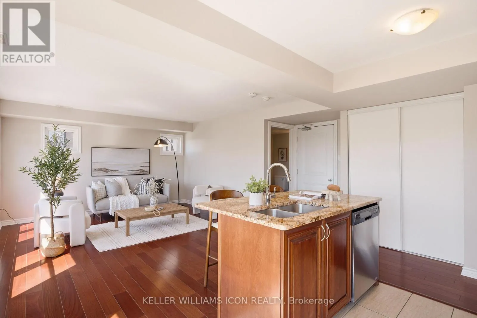 528 CLEARBROOK DRIVE
