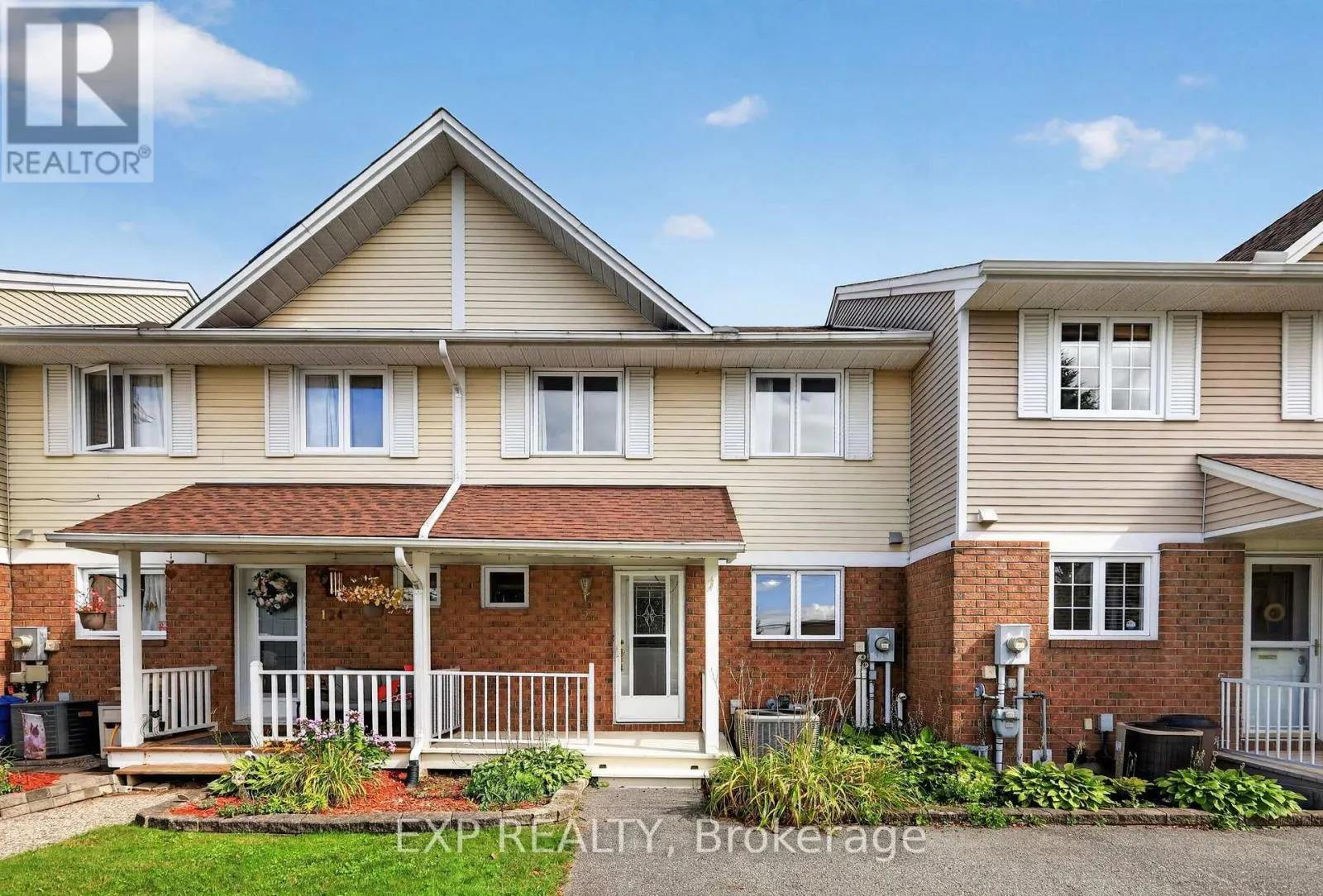 122 LAURIER STREET