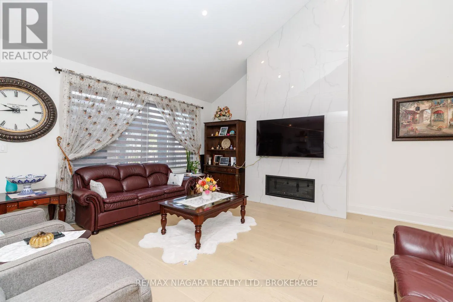 3603 CANFIELD CRESCENT