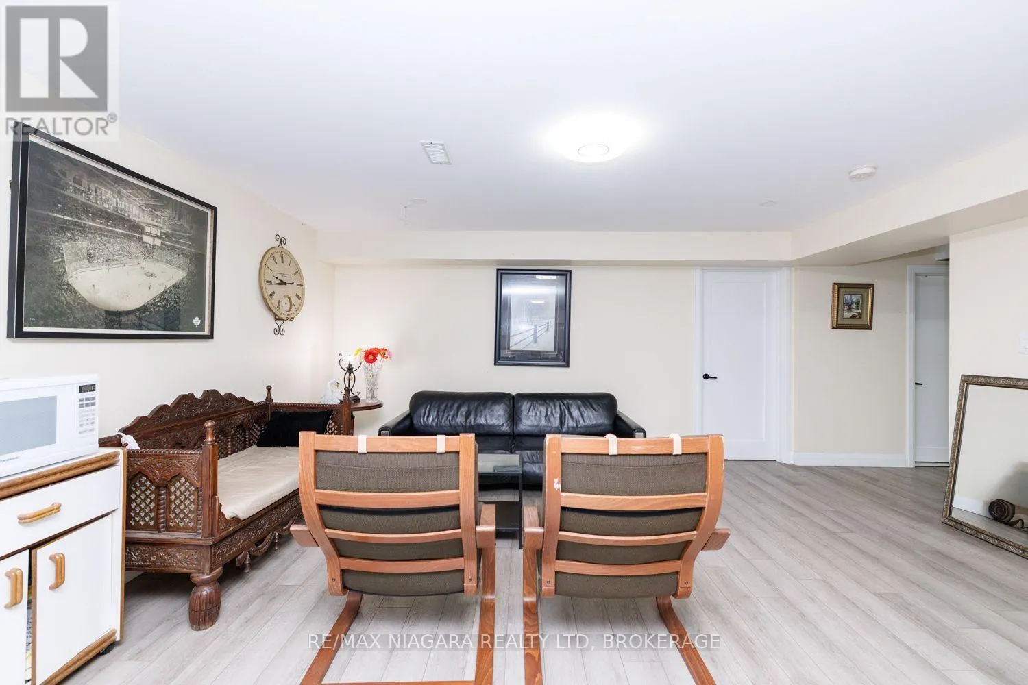 3603 CANFIELD CRESCENT