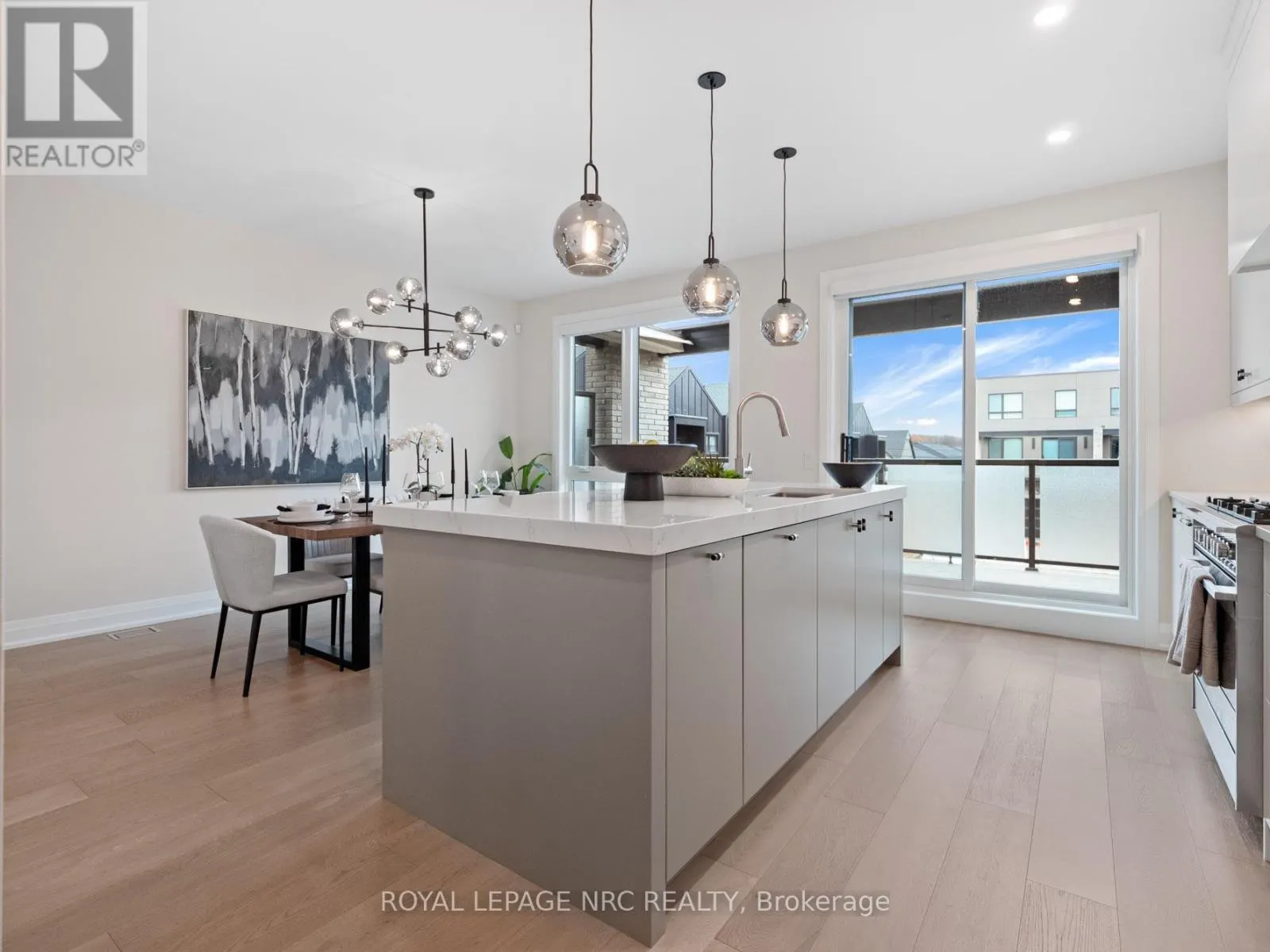 100 MOODY STREET