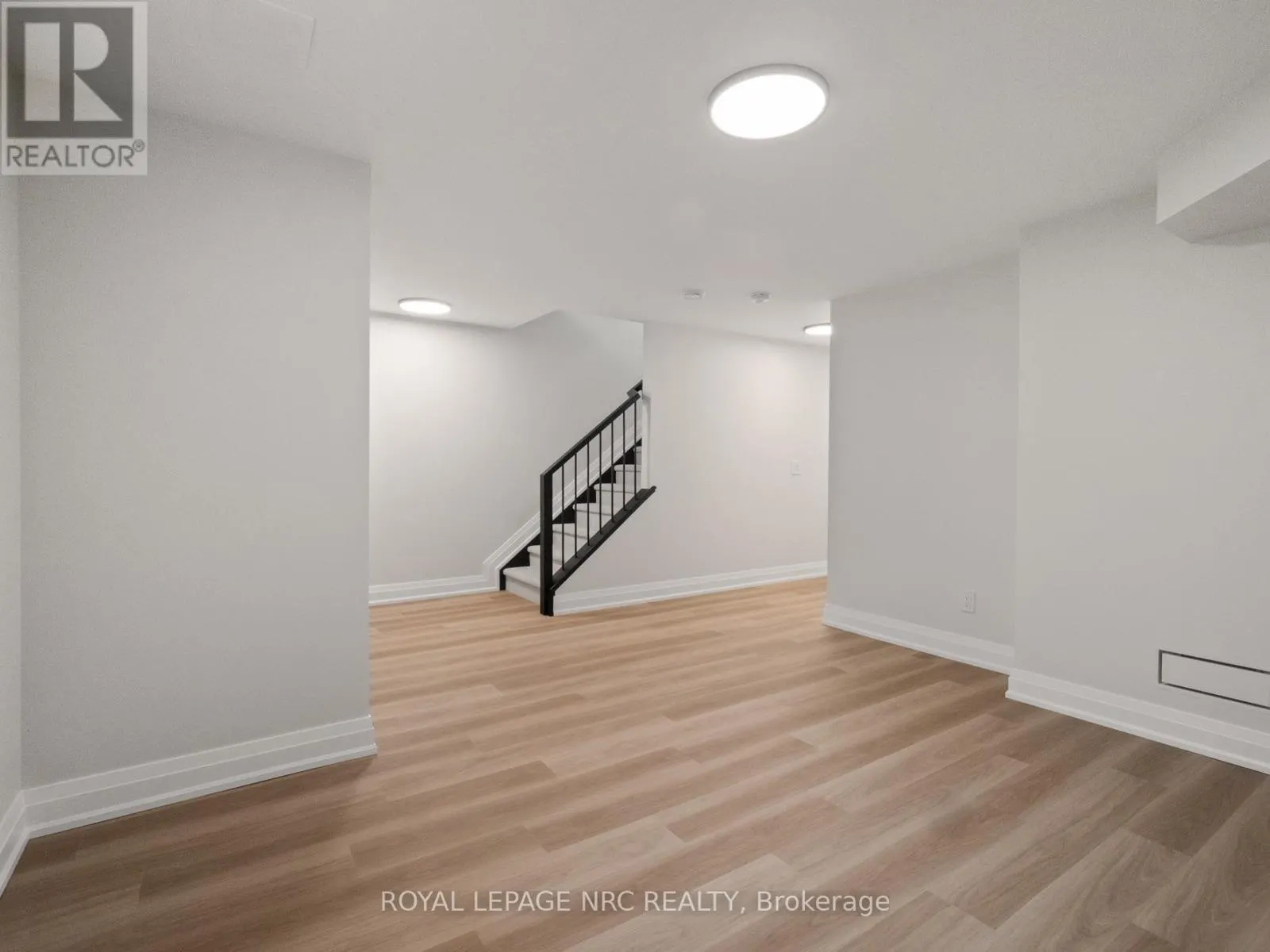 100 MOODY STREET