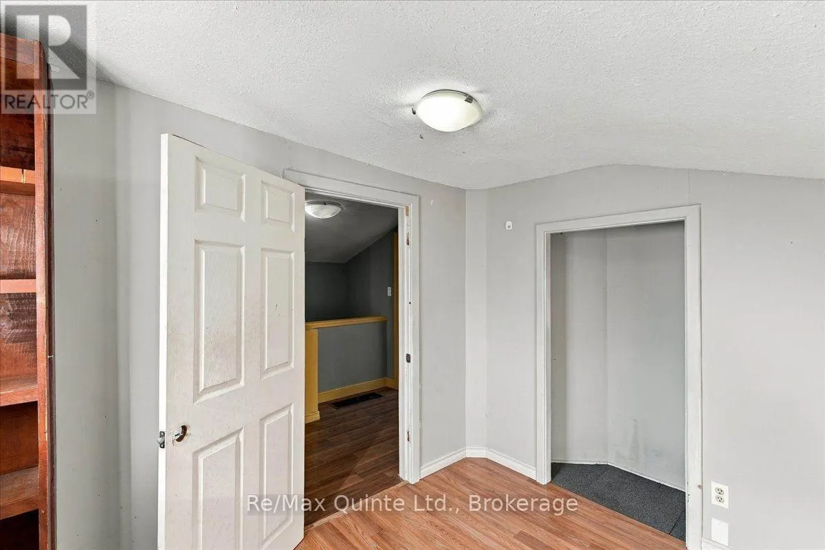 13 BOSWELL STREET