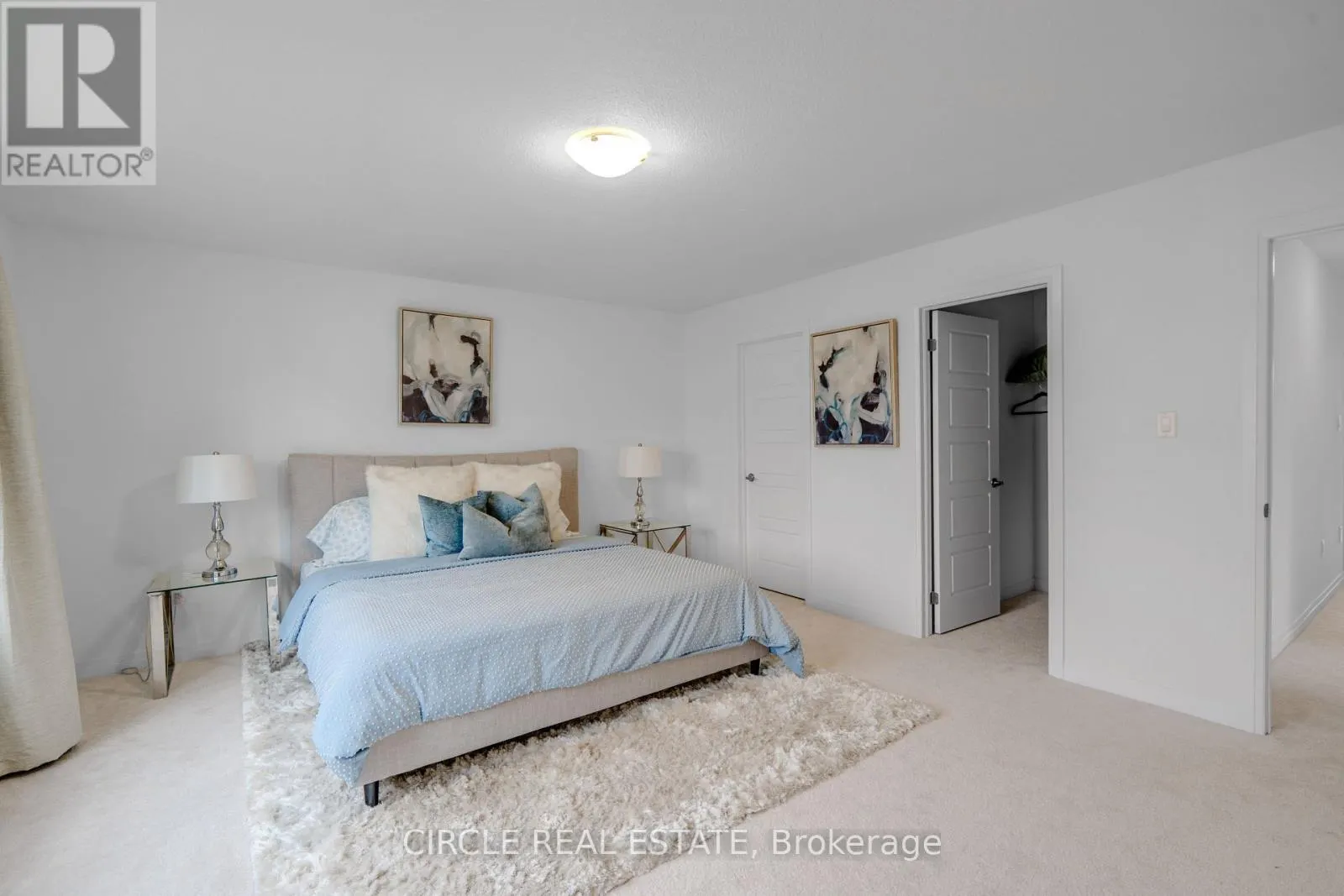 30 HERITAGE WAY