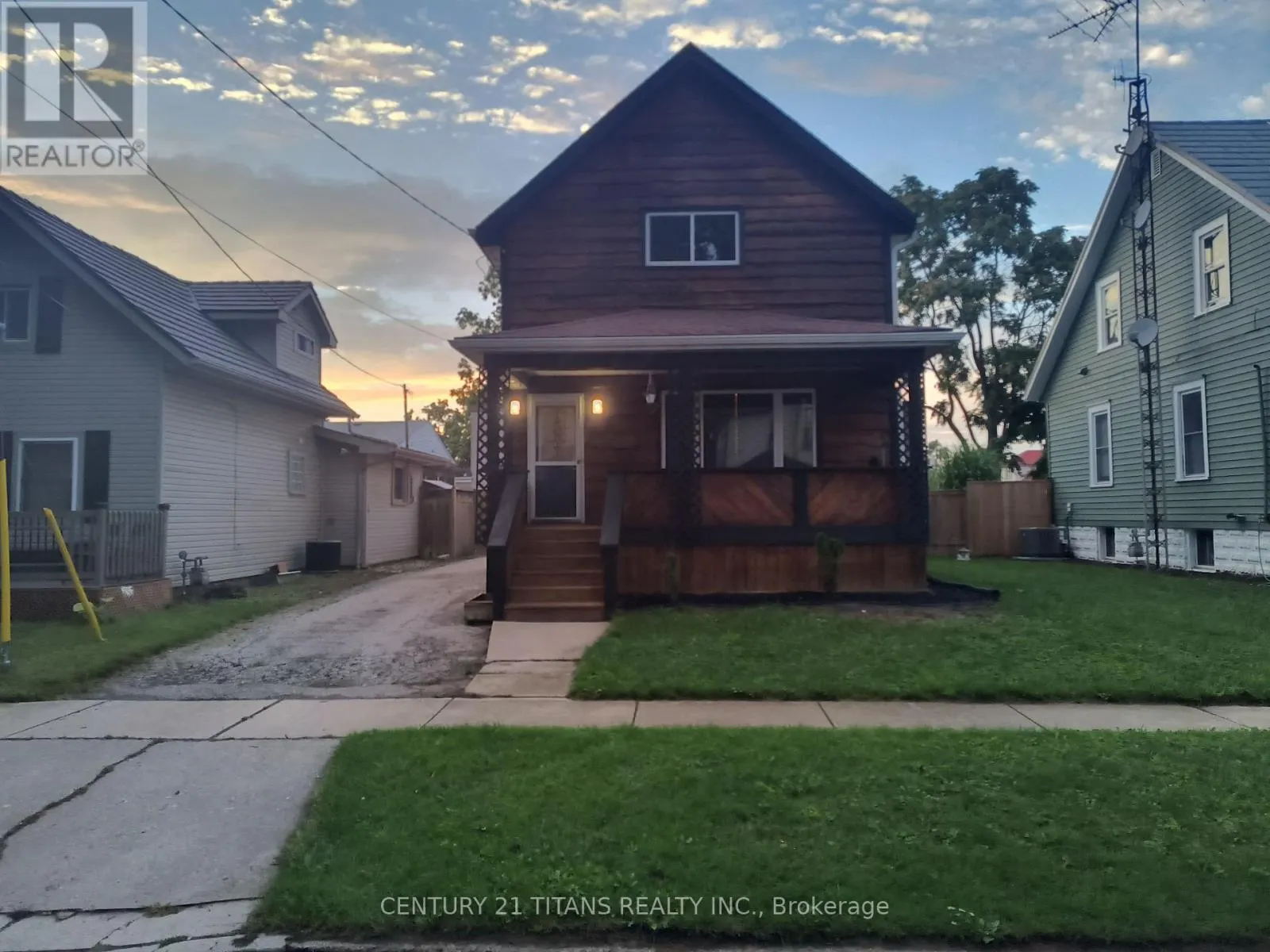 5 POPLAR STREET