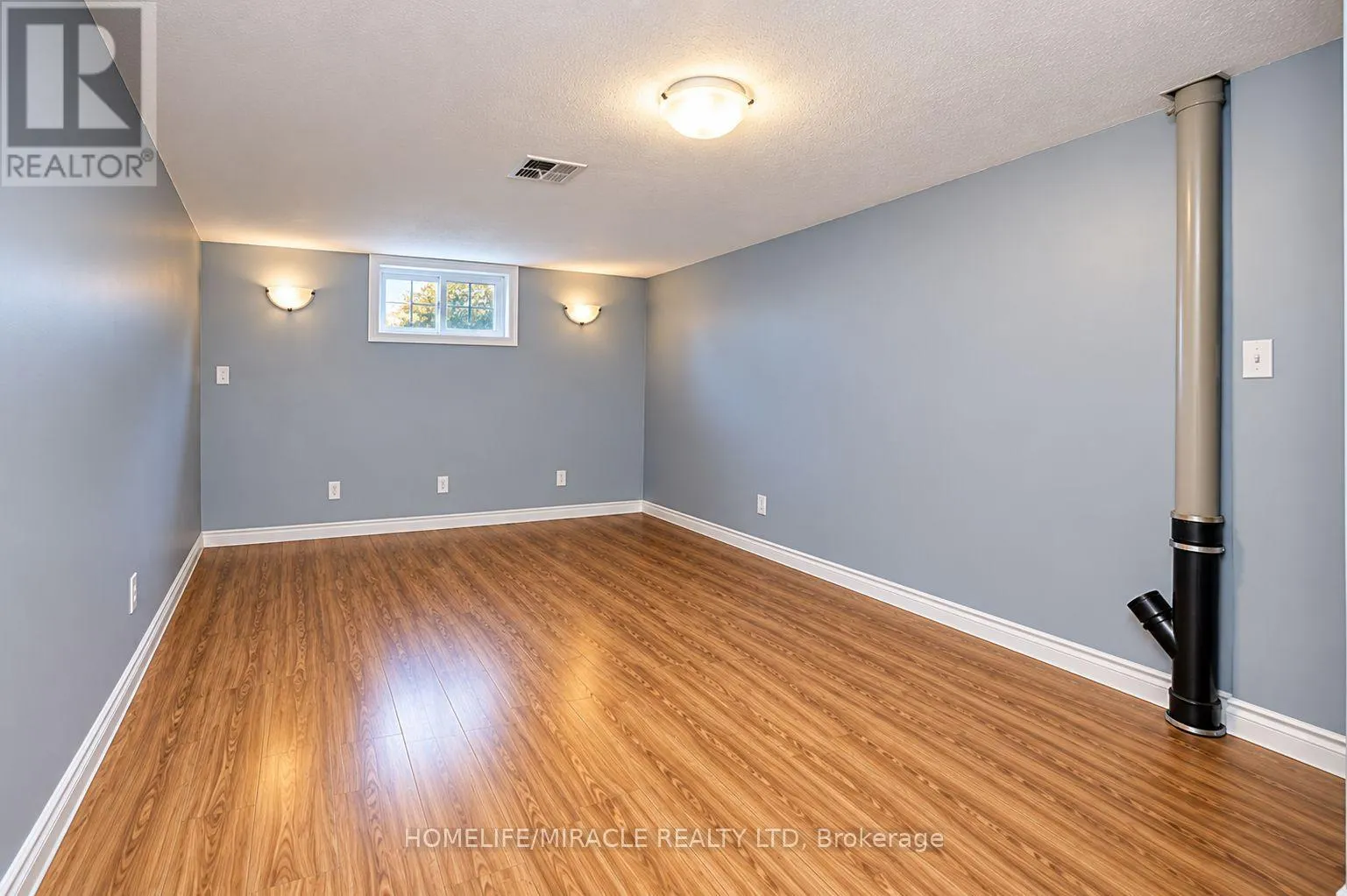 18 CLEARVIEW DRIVE
