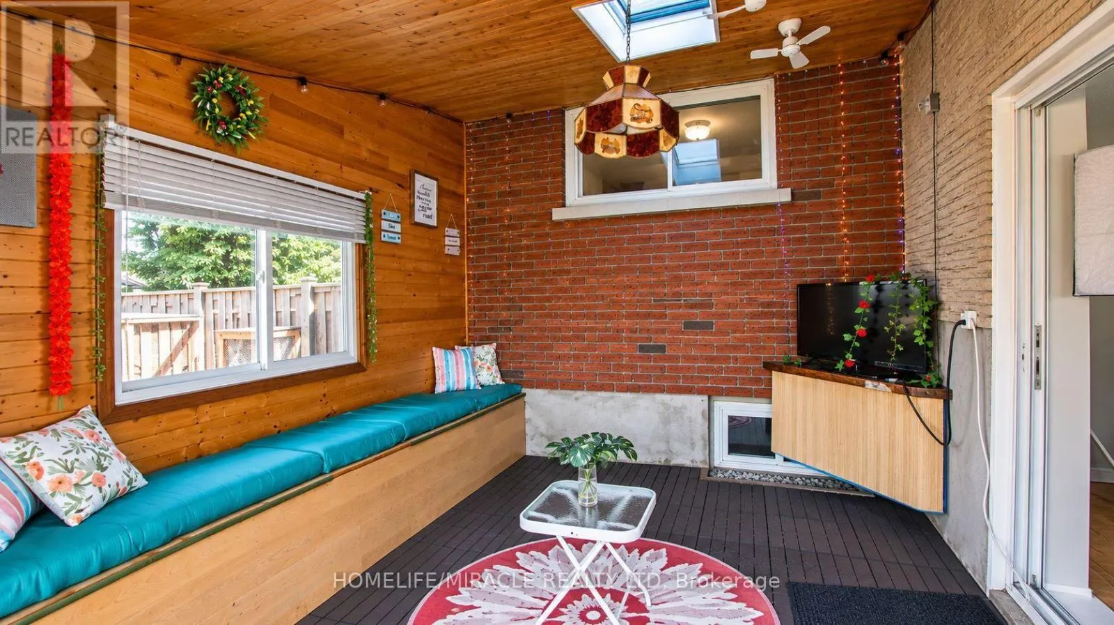 18 CLEARVIEW DRIVE