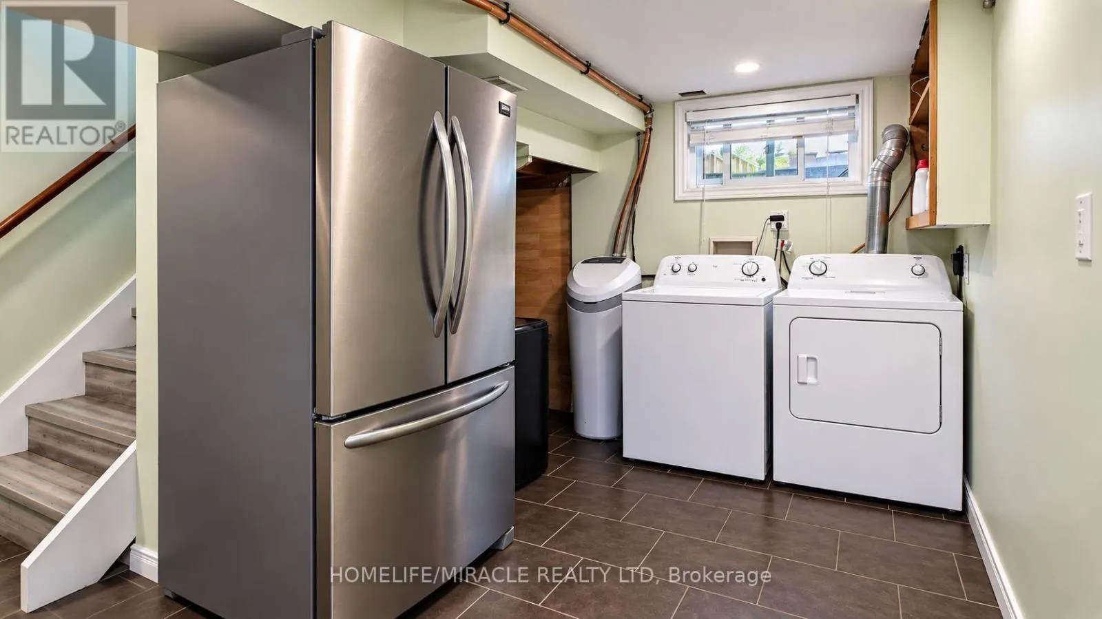 18 CLEARVIEW DRIVE