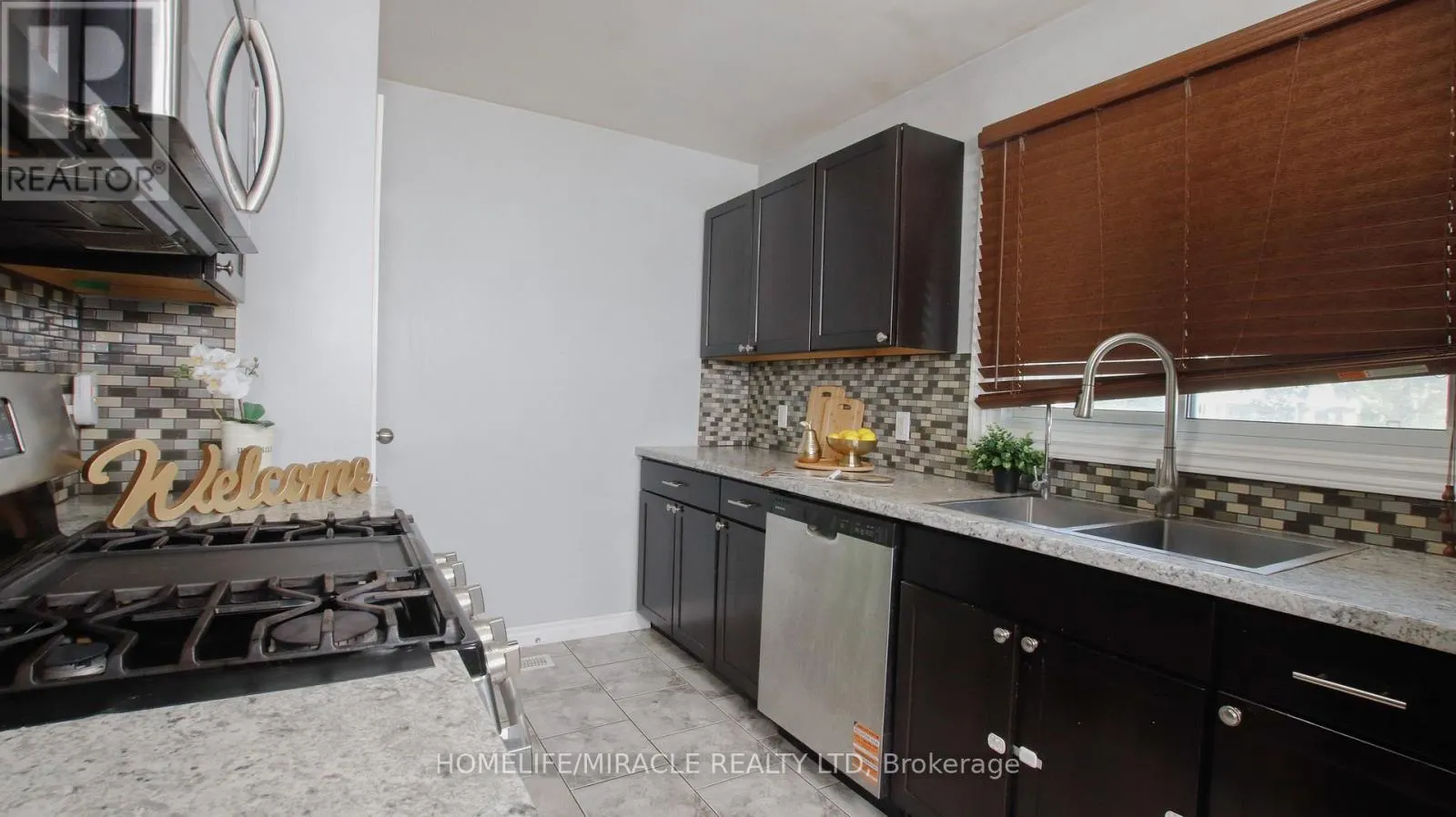 18 CLEARVIEW DRIVE