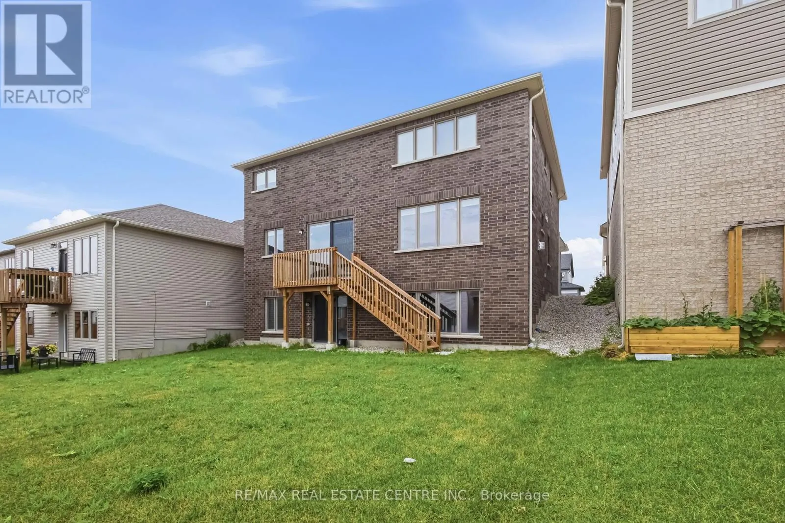 123 REA DRIVE