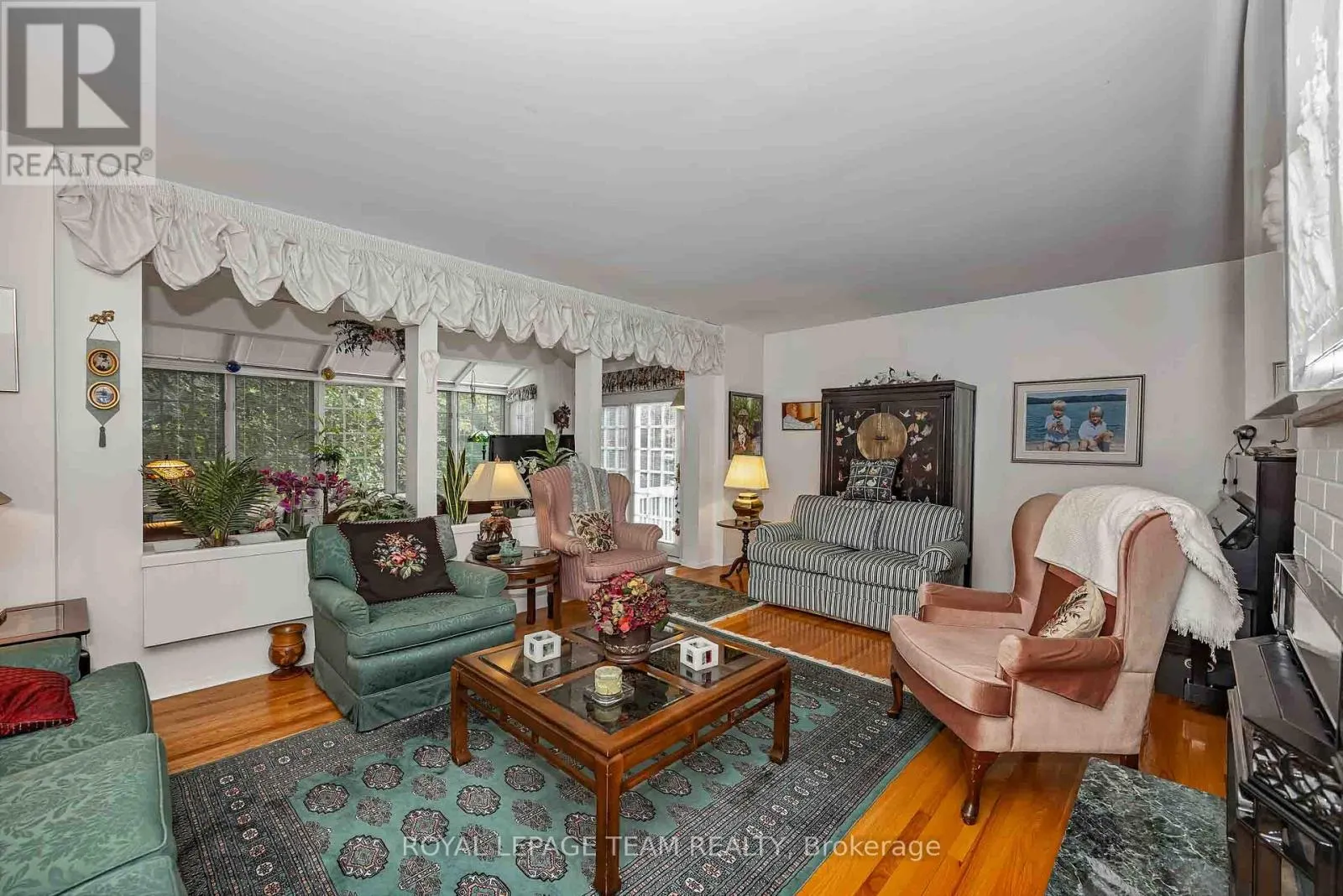 1174 BONNIE CRESCENT