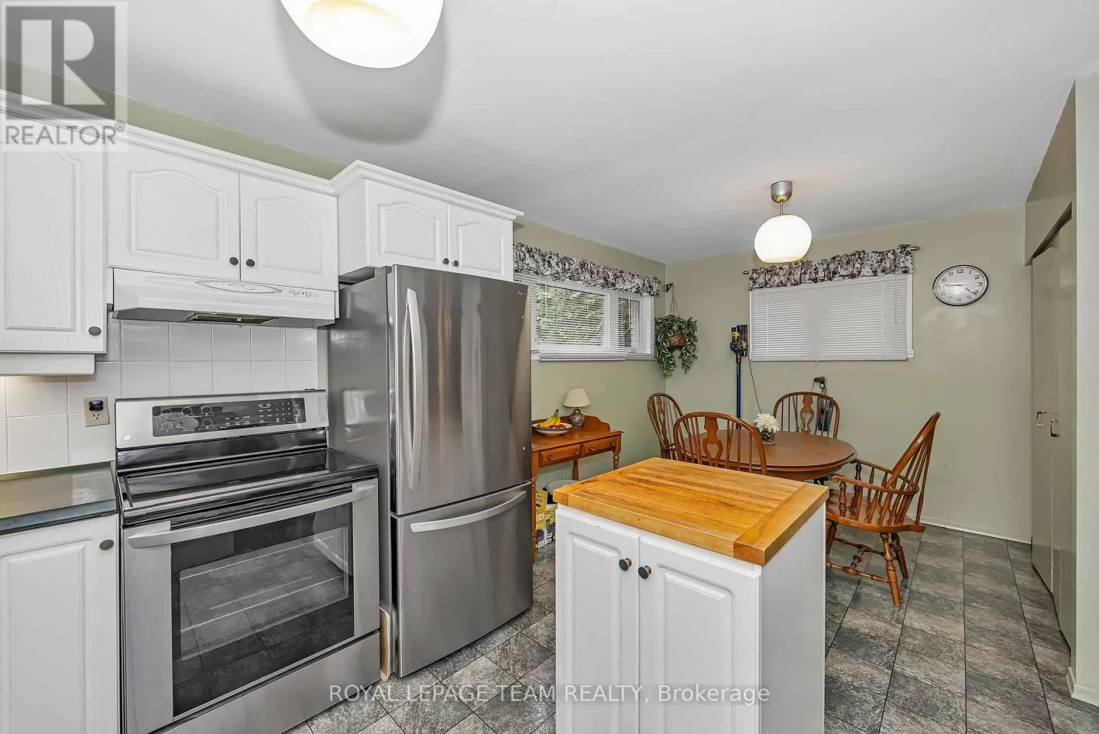 1174 BONNIE CRESCENT