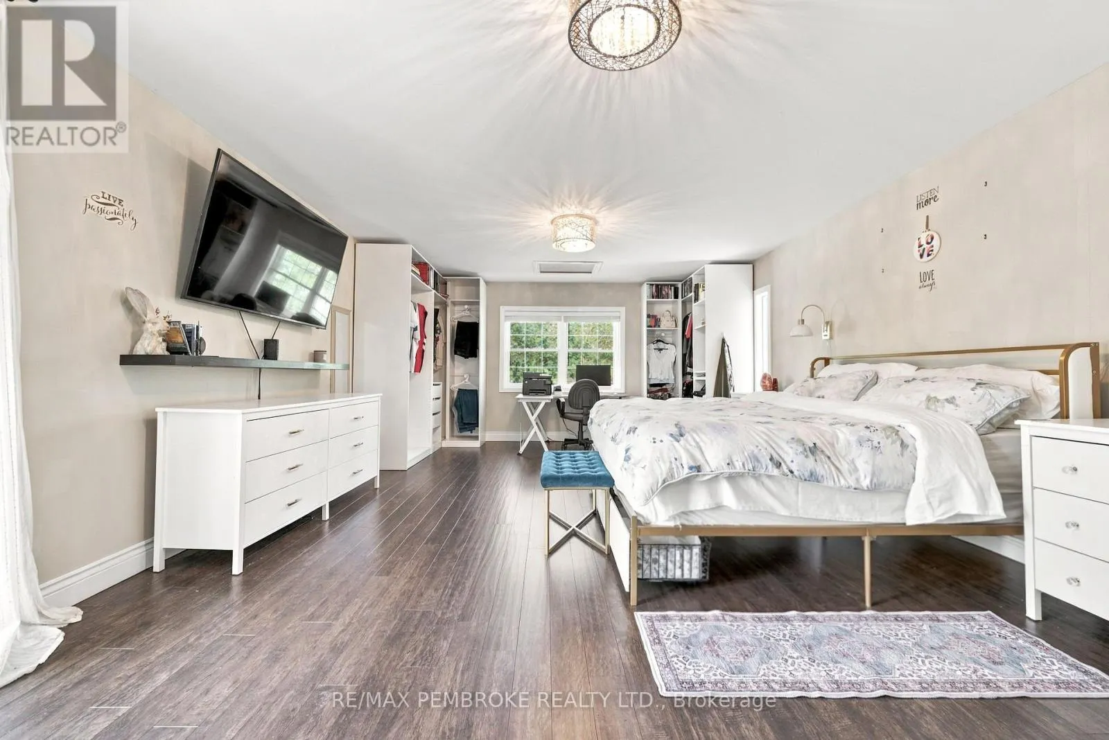 296 FIRST AVENUE N