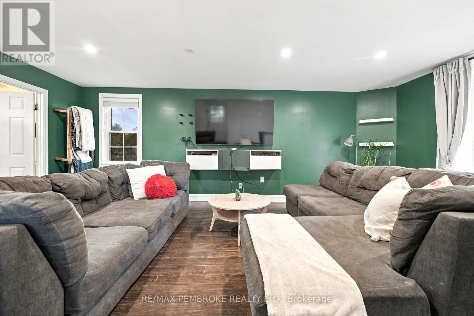 296 FIRST AVENUE N
