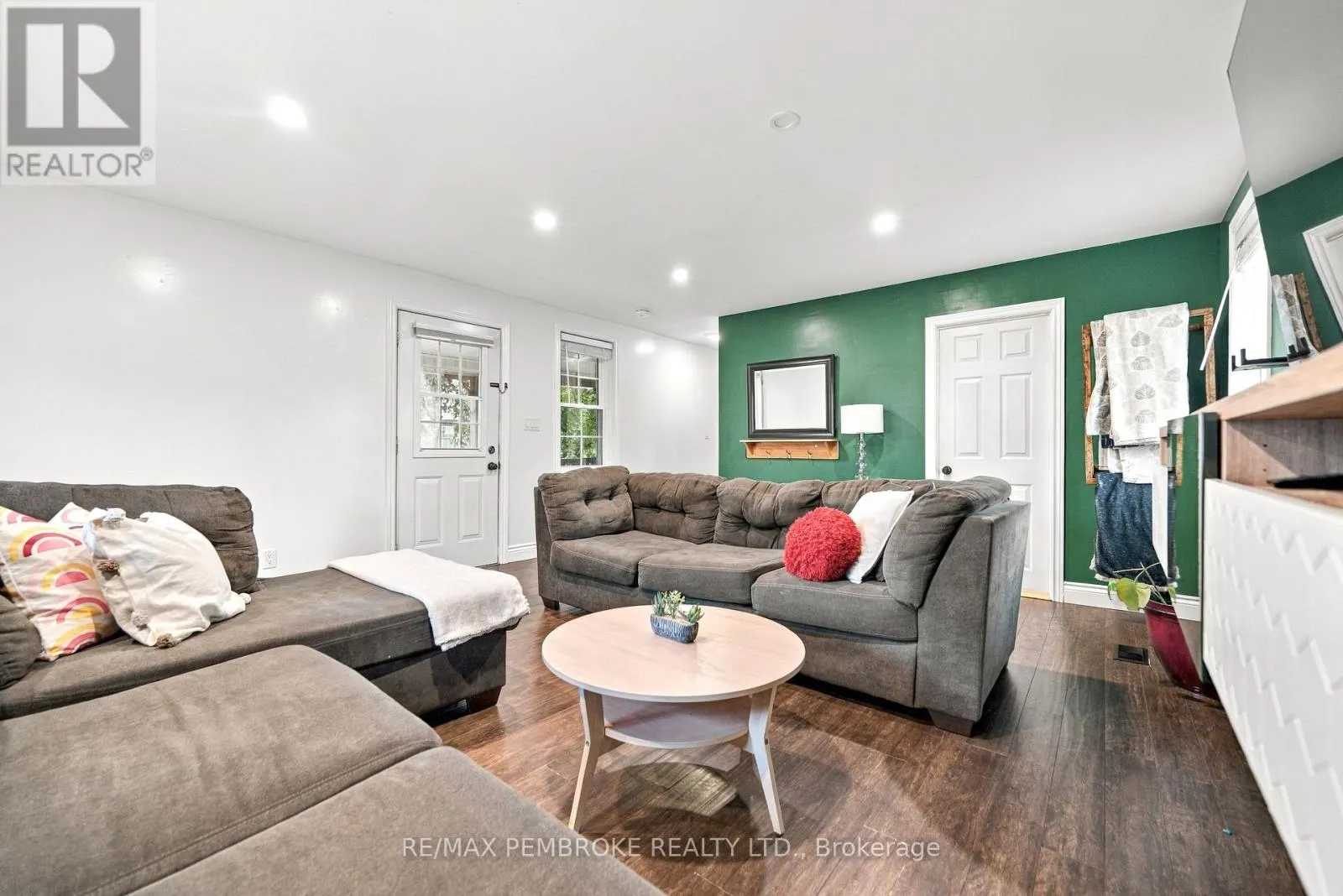 296 FIRST AVENUE N