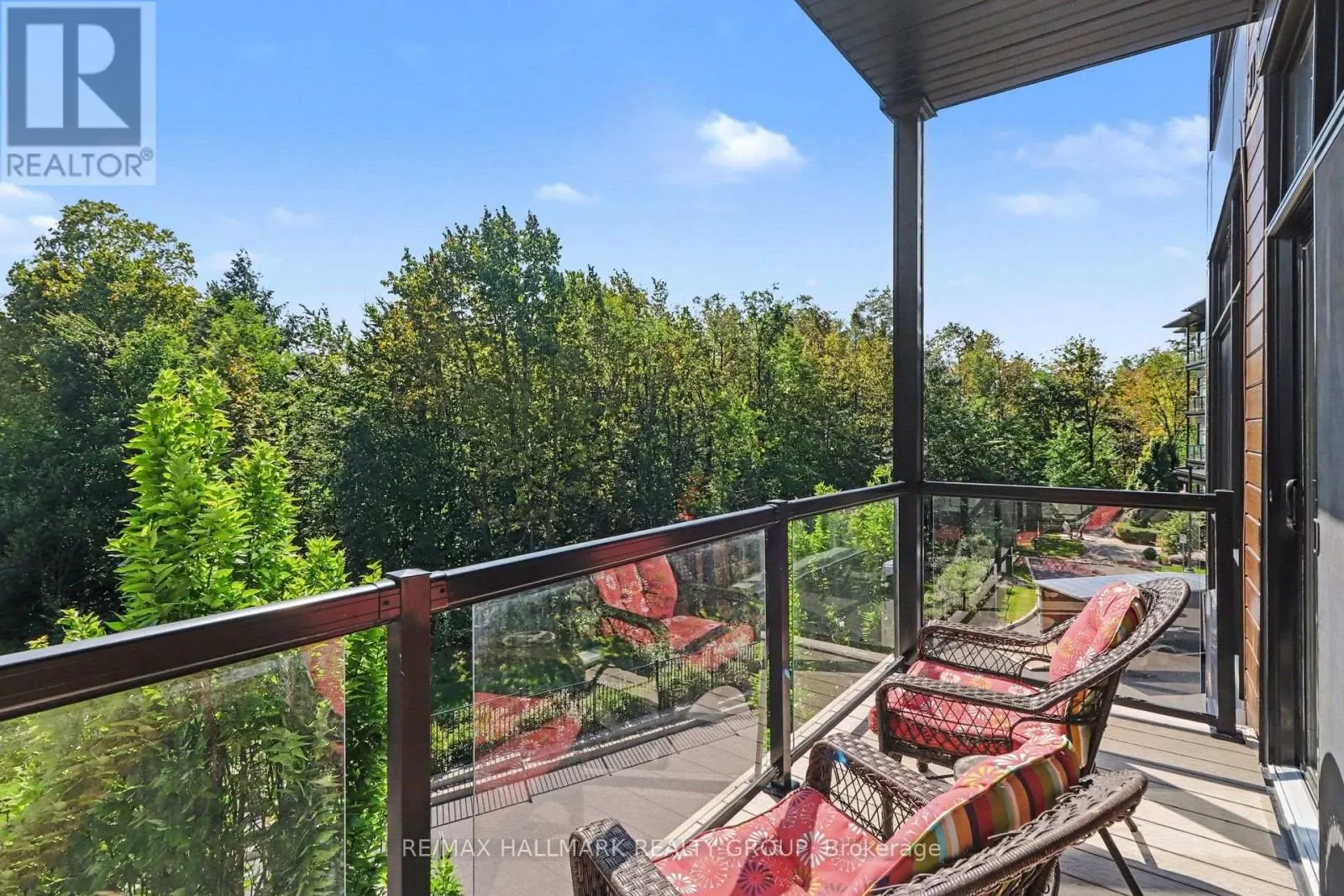 202 - 110 CORTILE PRIVATE