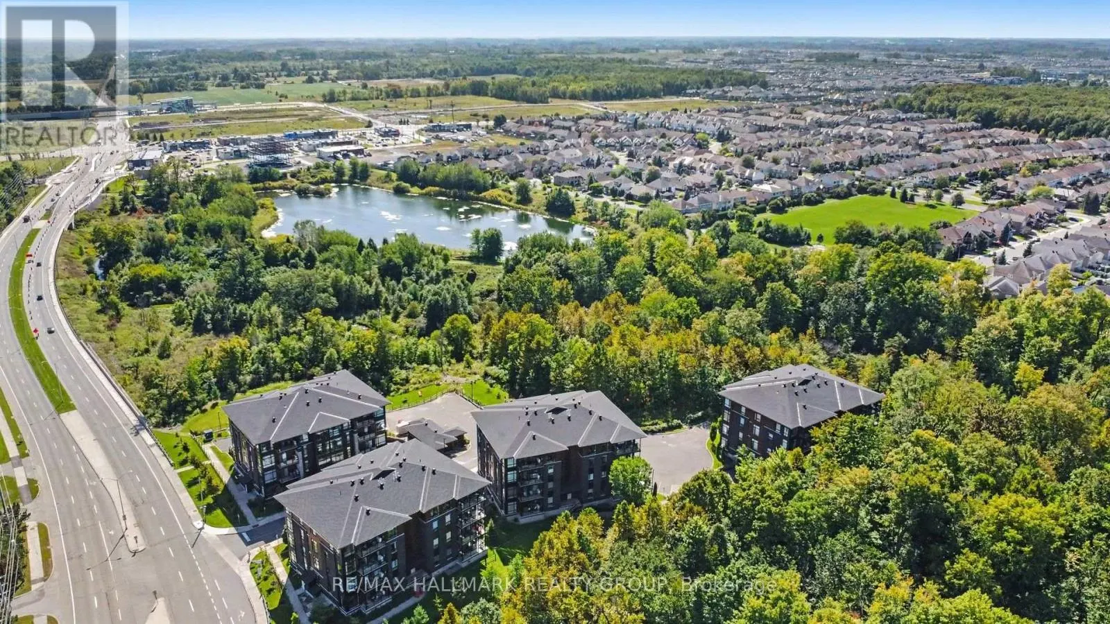 202 - 110 CORTILE PRIVATE