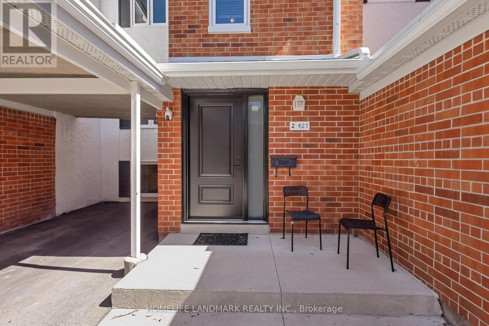 2 - 427 KEATS WAY