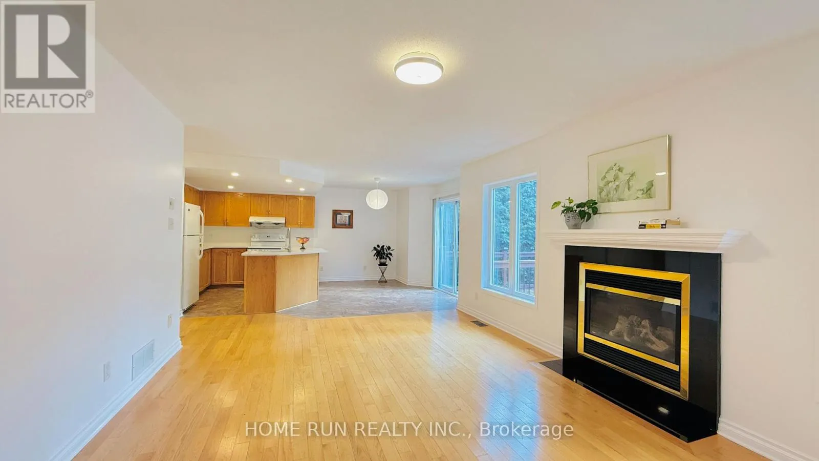 41 BRECHIN CRESCENT