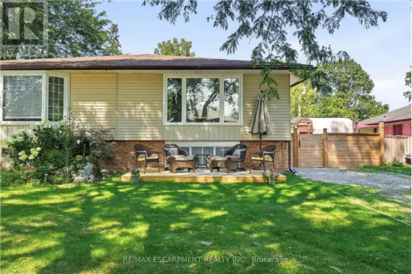 3 GLENGROVE AVENUE